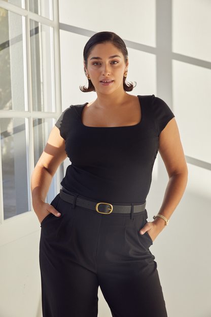 Busty Basics - T-shirt