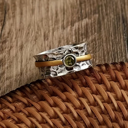 VERITY – ELEGANT GREEN RING