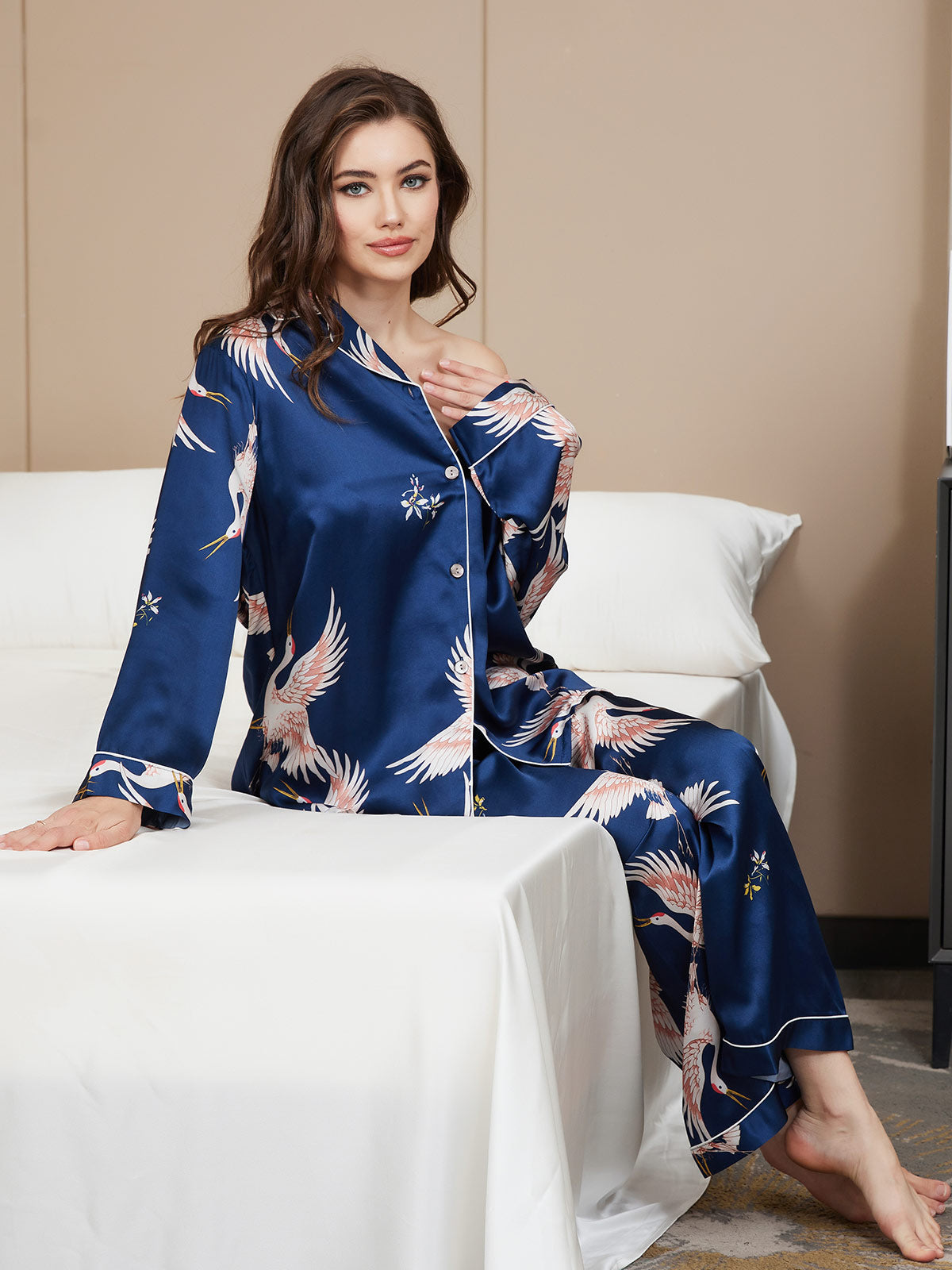 19Momme Women's Pure Silk Crane Print Long Sleeve Pajamas Set