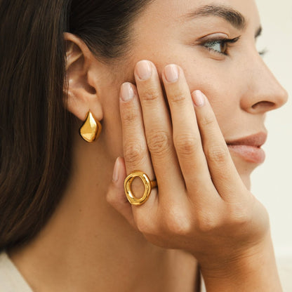 OPHELIA – MELTED GOLD RING